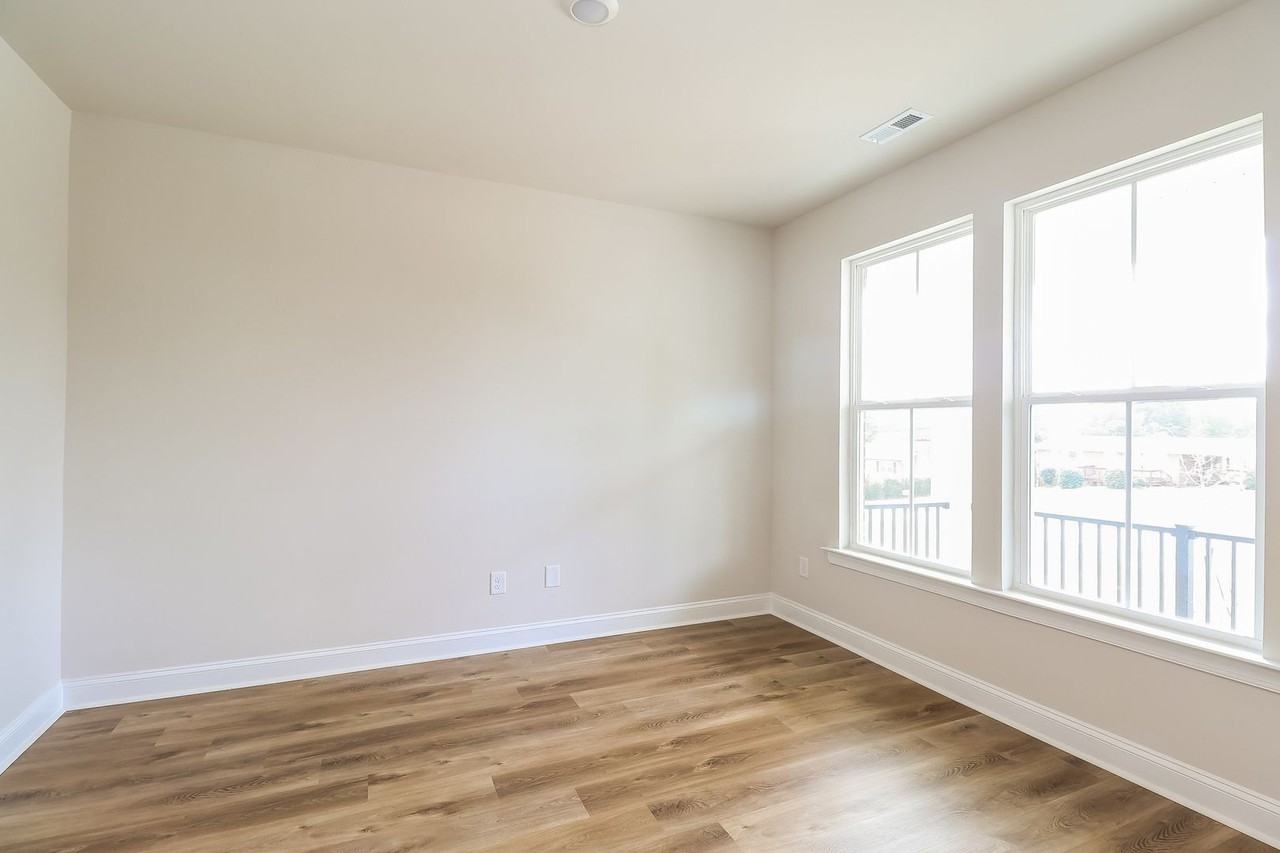 1807 Country Club Rd - Photo 7 of 29