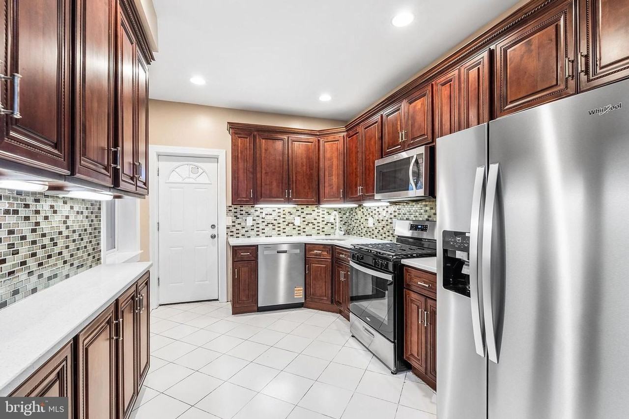 1141 S 26th St - Photo 6 of 21