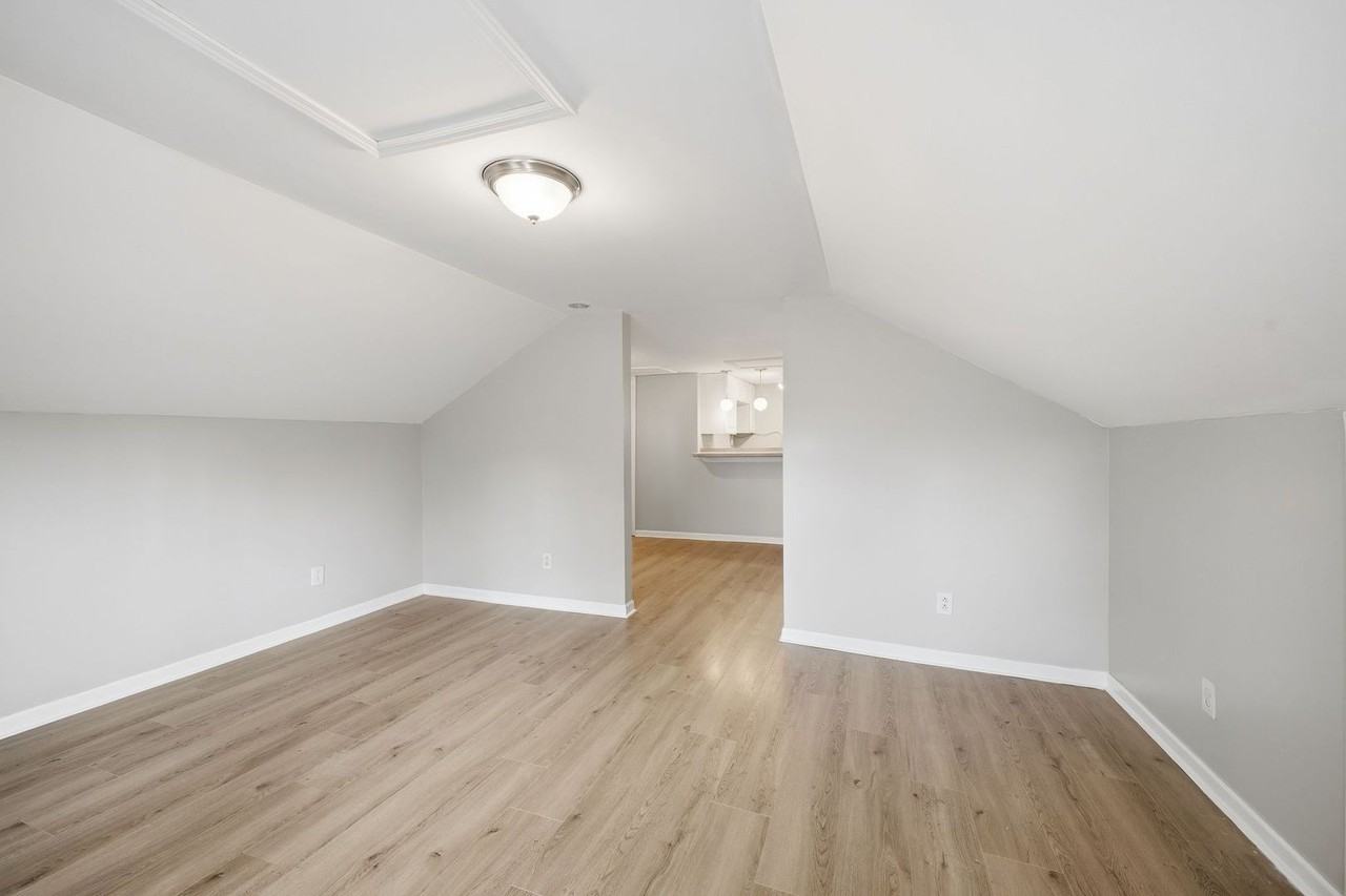 4508 Wyoming Ave - Photo 7 of 27