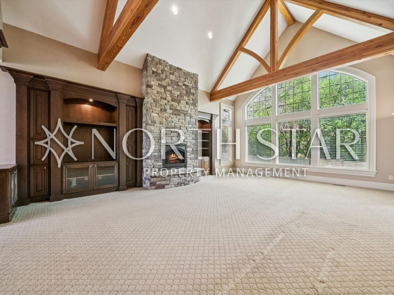 19422 Lorna Ln - Photo 5 of 40