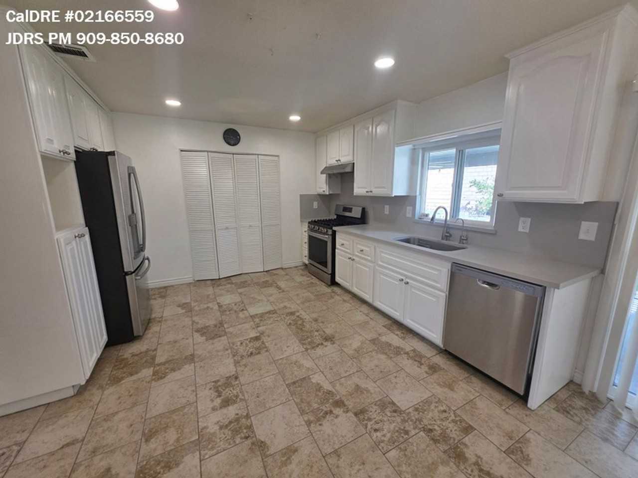 3001 E Saint Andrews Dr - Photo 2 of 15