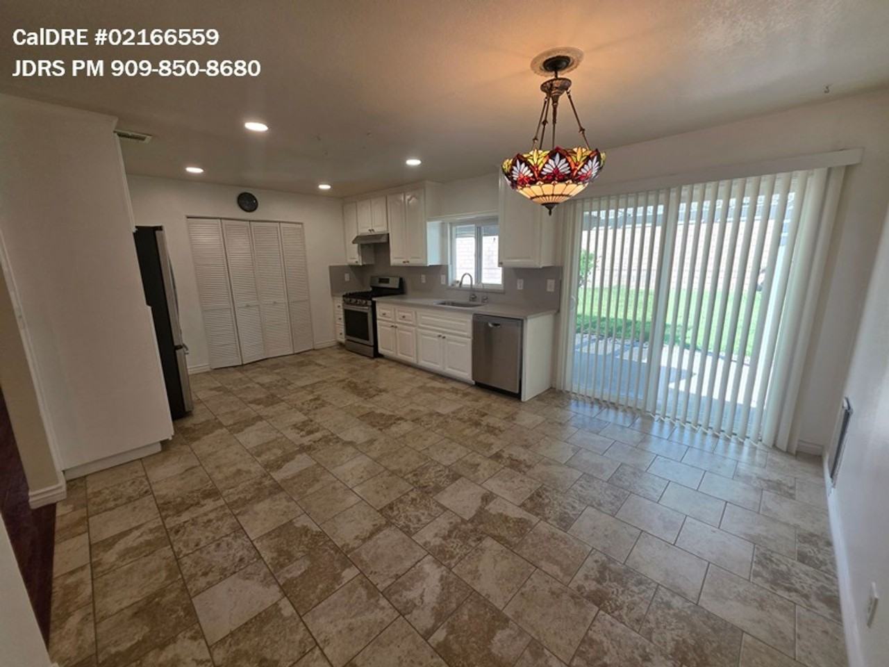 3001 E Saint Andrews Dr - Photo 5 of 15