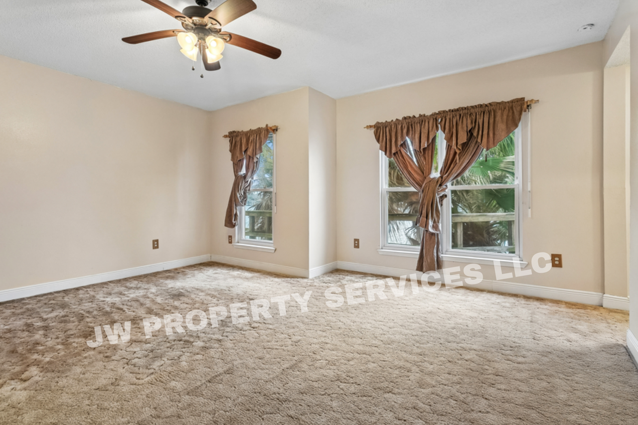 277 Moonraker Dr - Photo 5 of 13