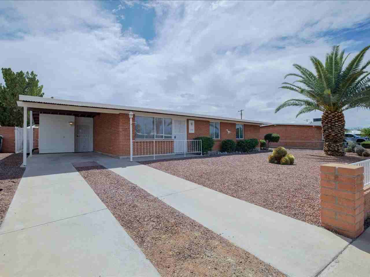 6158 E 31st St - Photo 2 of 27