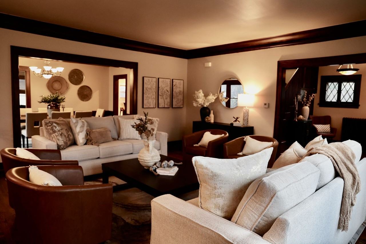 801 W 56th St - Photo 6 of 50