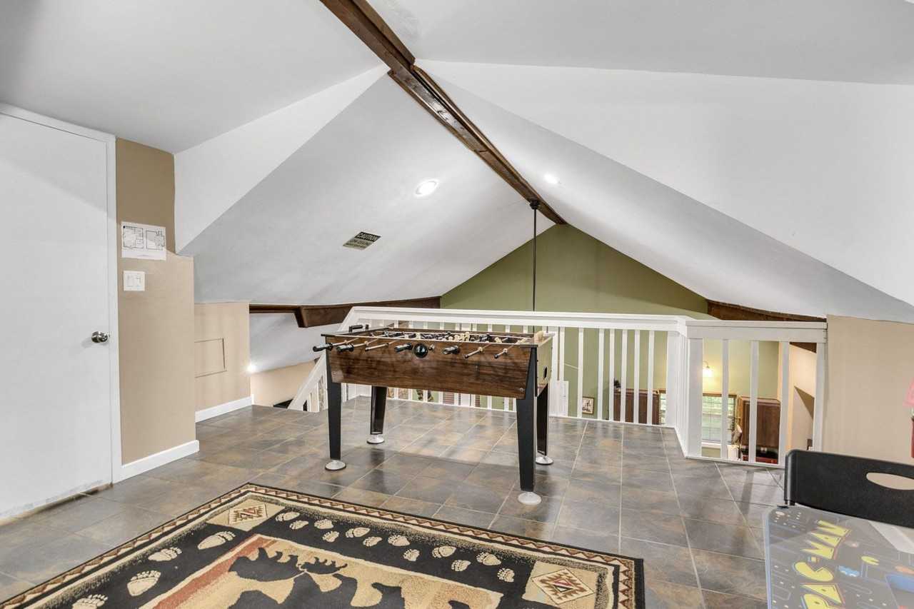 2263 Lones Branch Ln - Photo 7 of 17