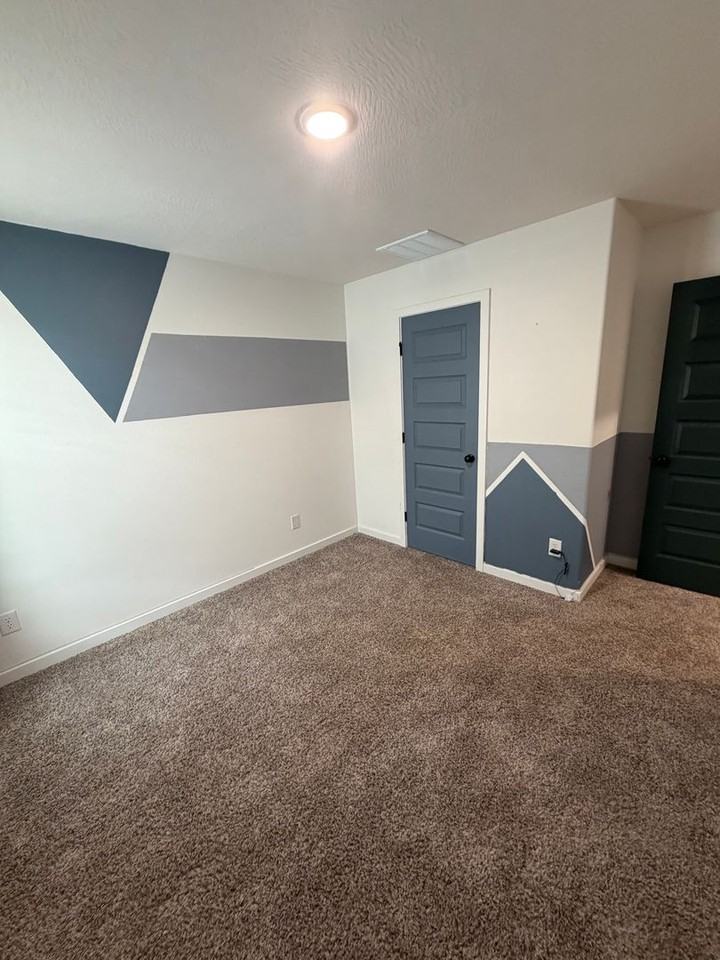 874 E Acacia Ln - Photo 5 of 34