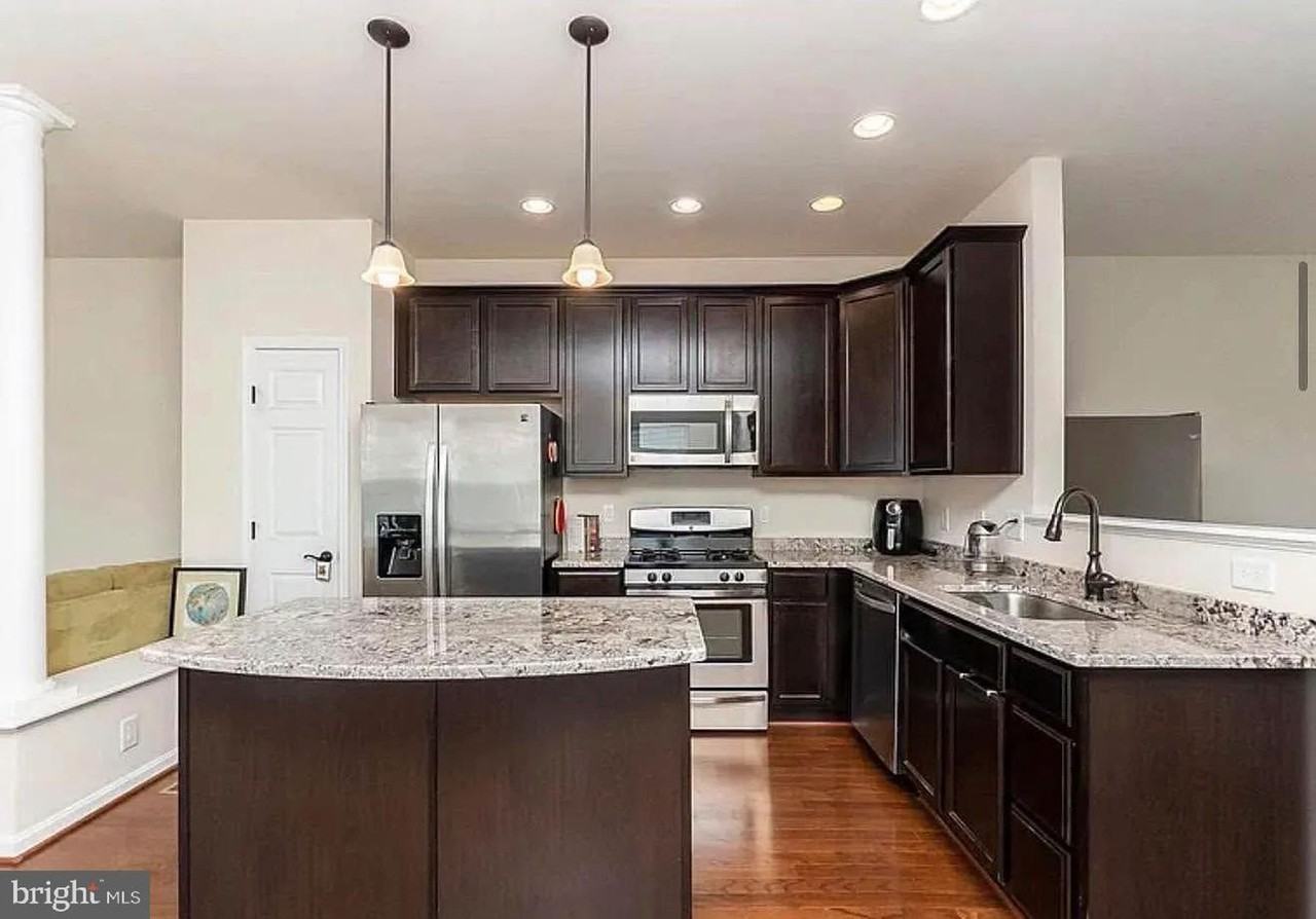 4711 Wensel Rd - Photo 3 of 23