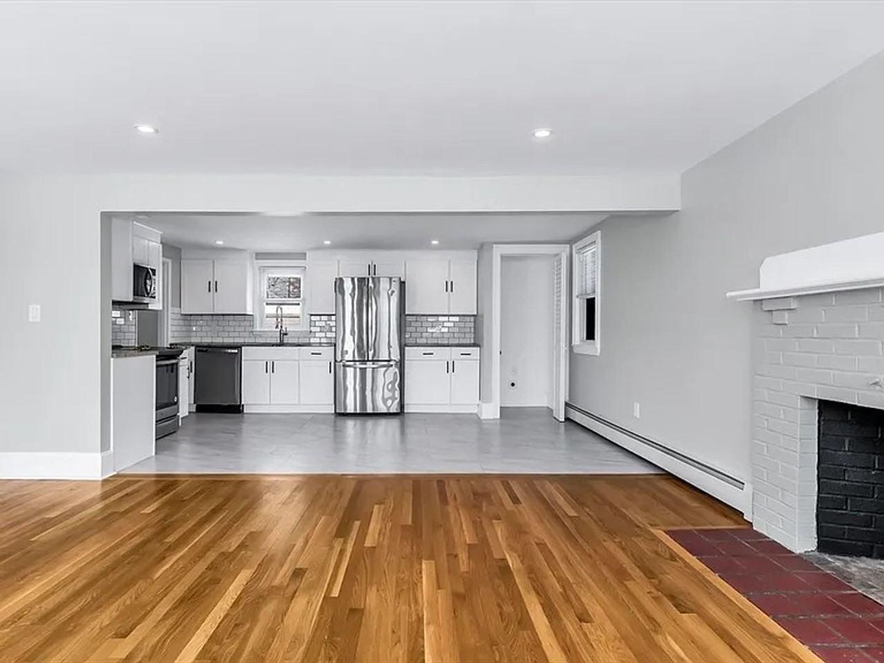 212 Cambridge Rd - Photo 7 of 35