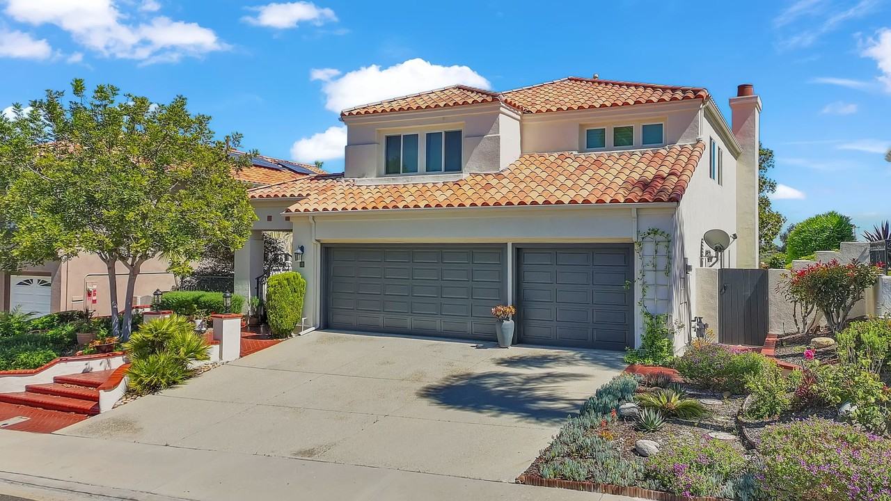 12 Bergamo - Photo 2 of 45