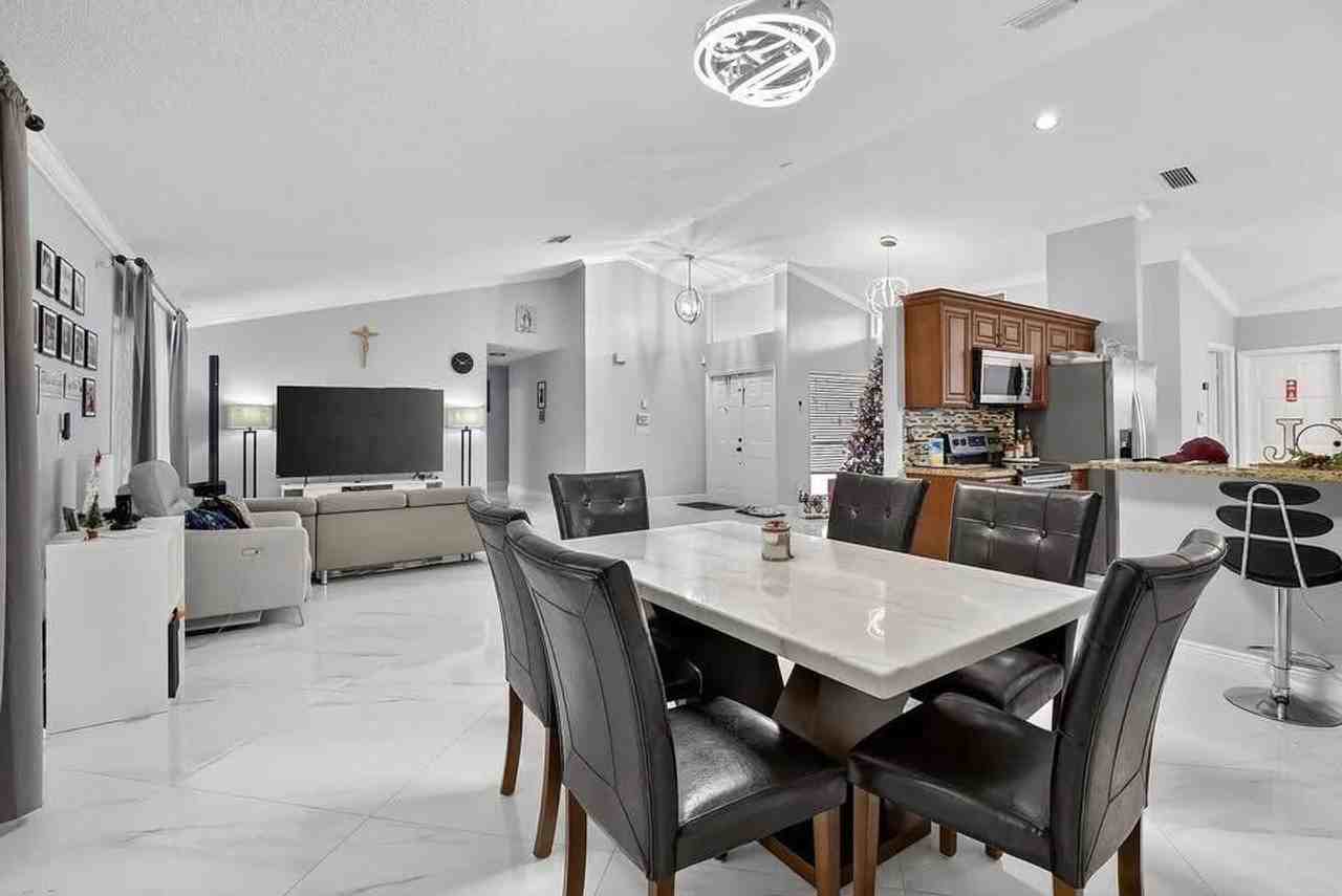 12623 Sw 8th Ct #12623 - Photo 2 of 2