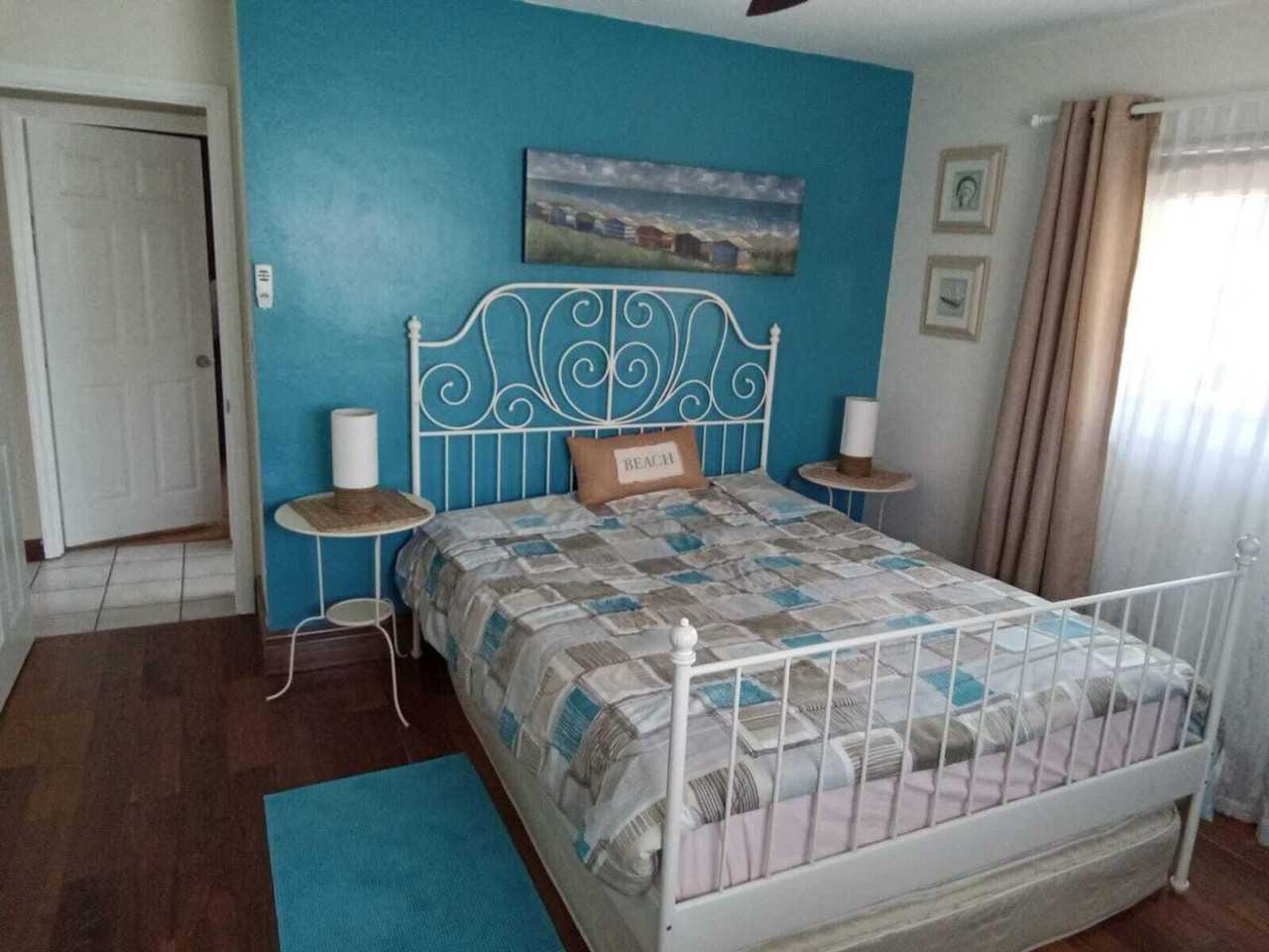 1402 Sw 25th Ave - Photo 7 of 35