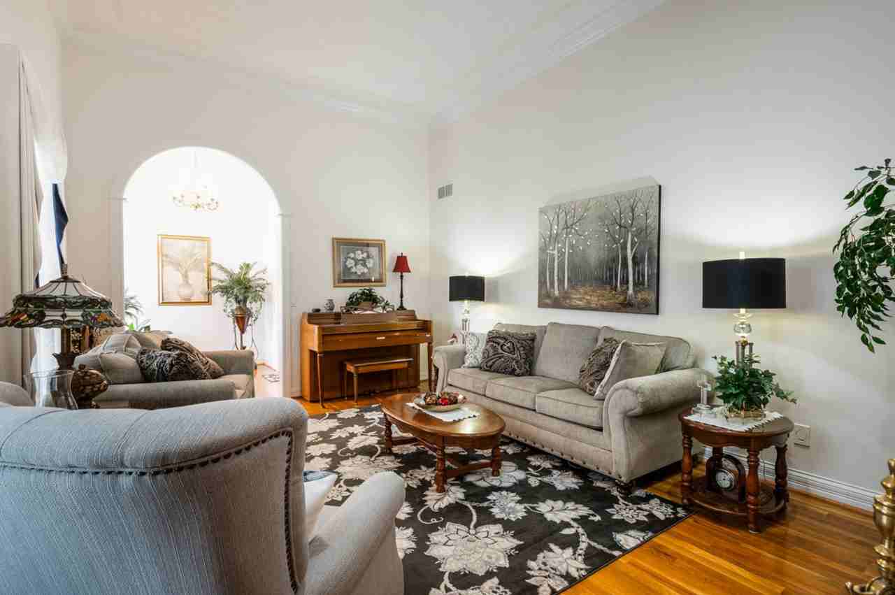 55 Ireland School Rd - Photo 4 of 44