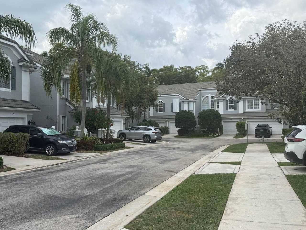 21543 Saint Andrews Grand Cir #TH - Photo 4 of 26