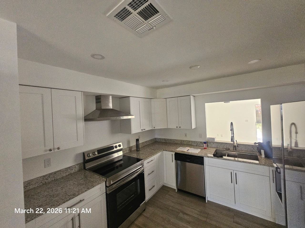 1406 36th Ave - Photo 3 of 50