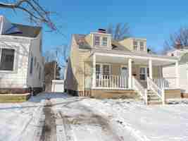 featured image of 858 Lecona Rd