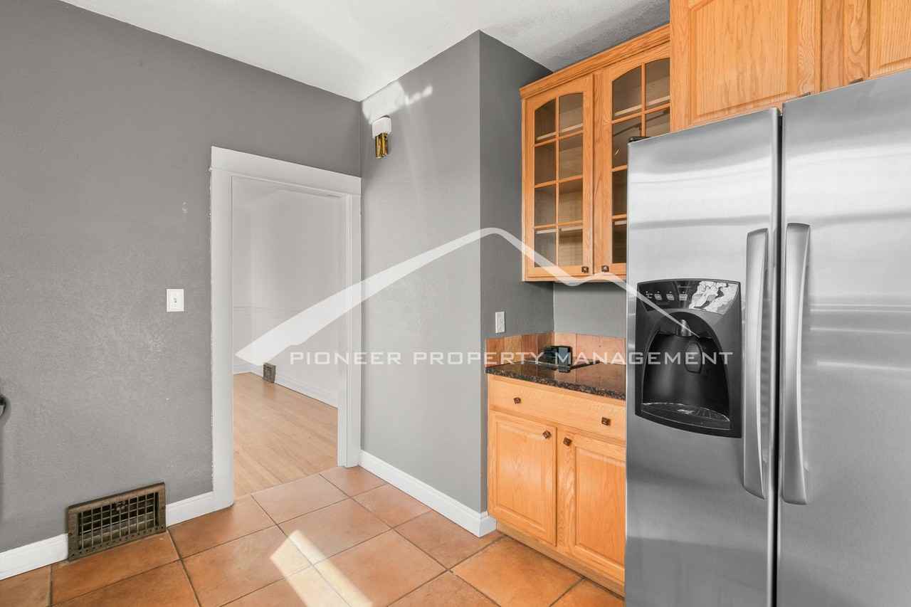 4624 E 16th Ave - Photo 7 of 15