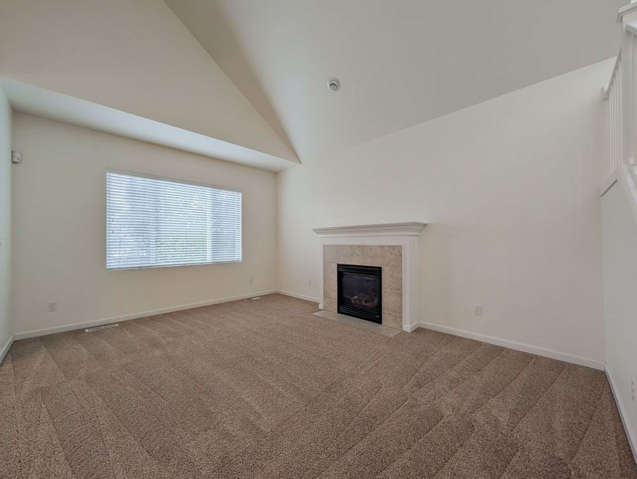 2605 85th Dr Ne - Photo 4 of 15