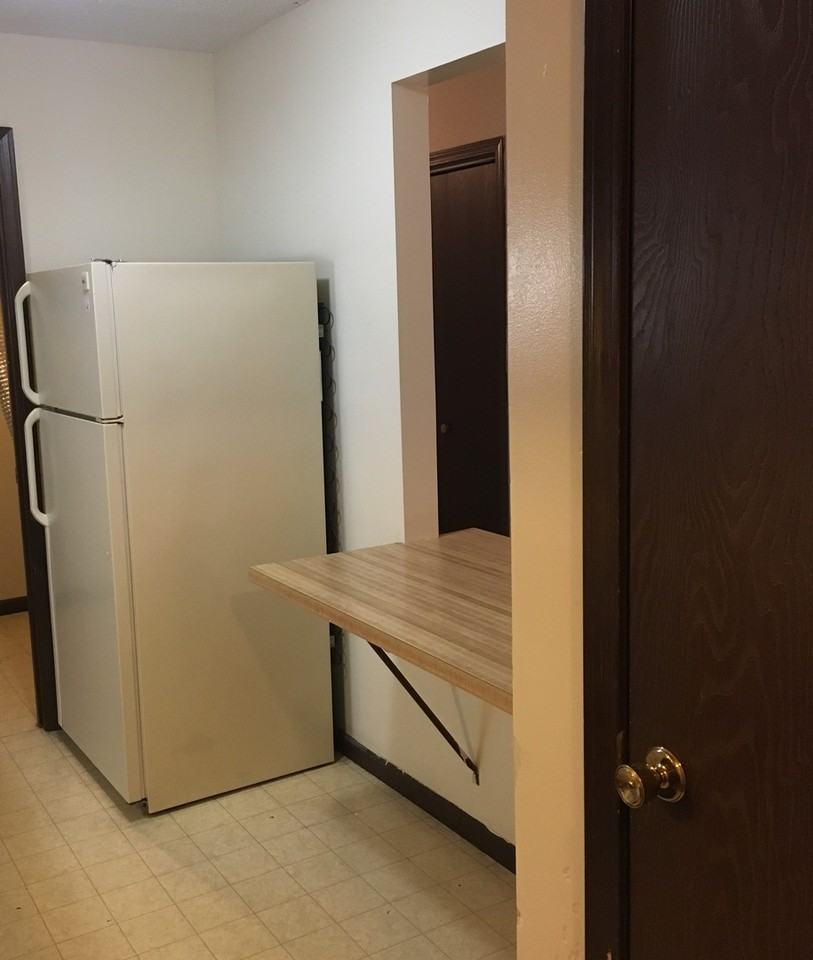 502 Columbia Dr Apt B - Photo 5 of 15