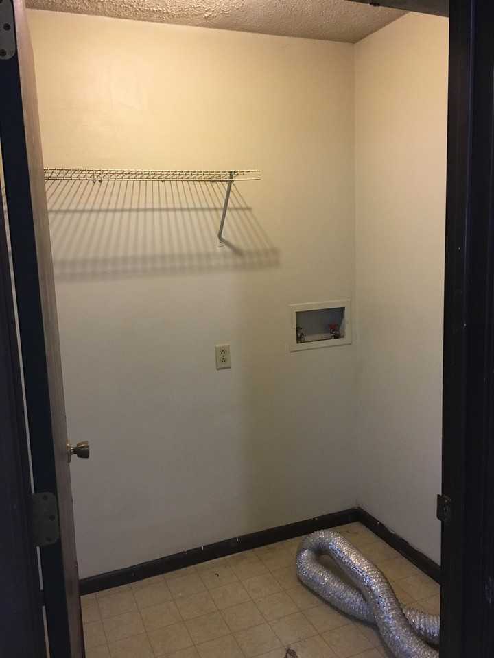 502 Columbia Dr Apt B - Photo 6 of 15