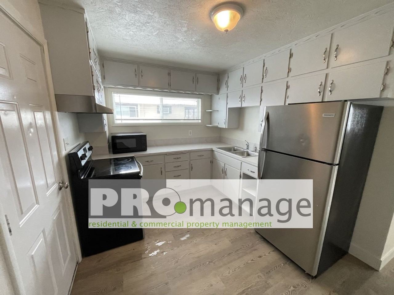 128 Whittier St - Photo 2 of 15