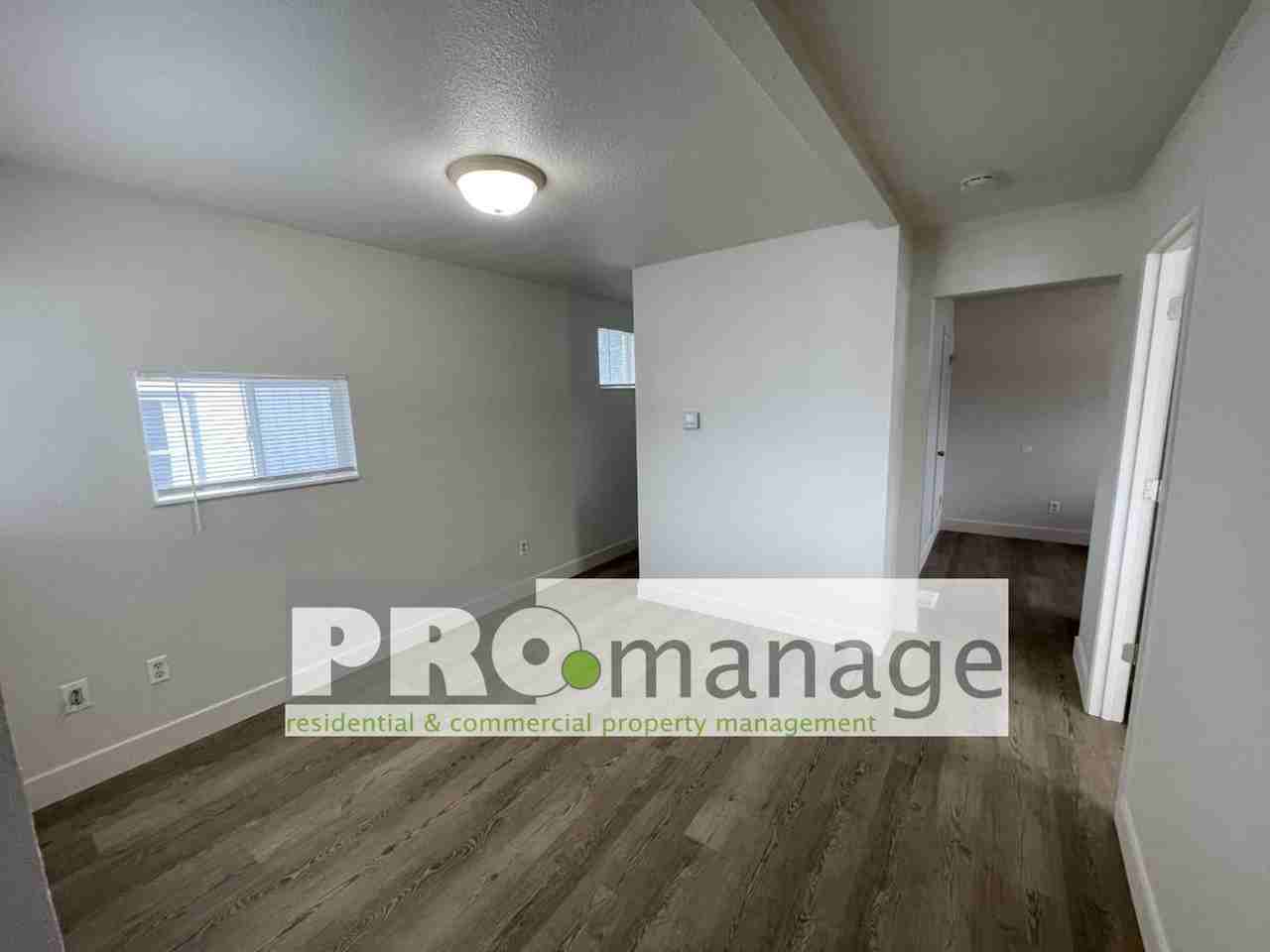 128 Whittier St - Photo 7 of 15