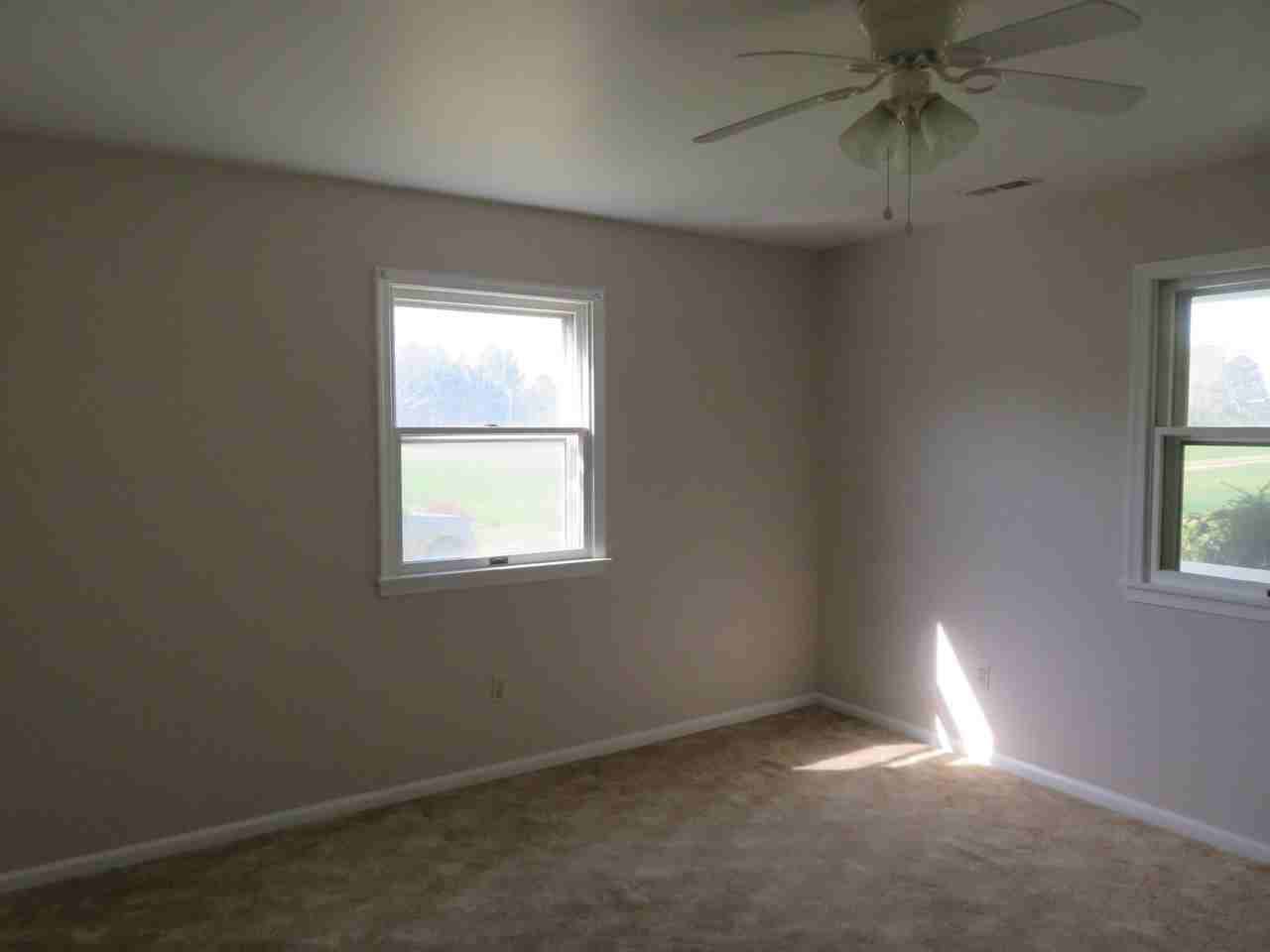 7301 Claiborne Rd - Photo 5 of 18