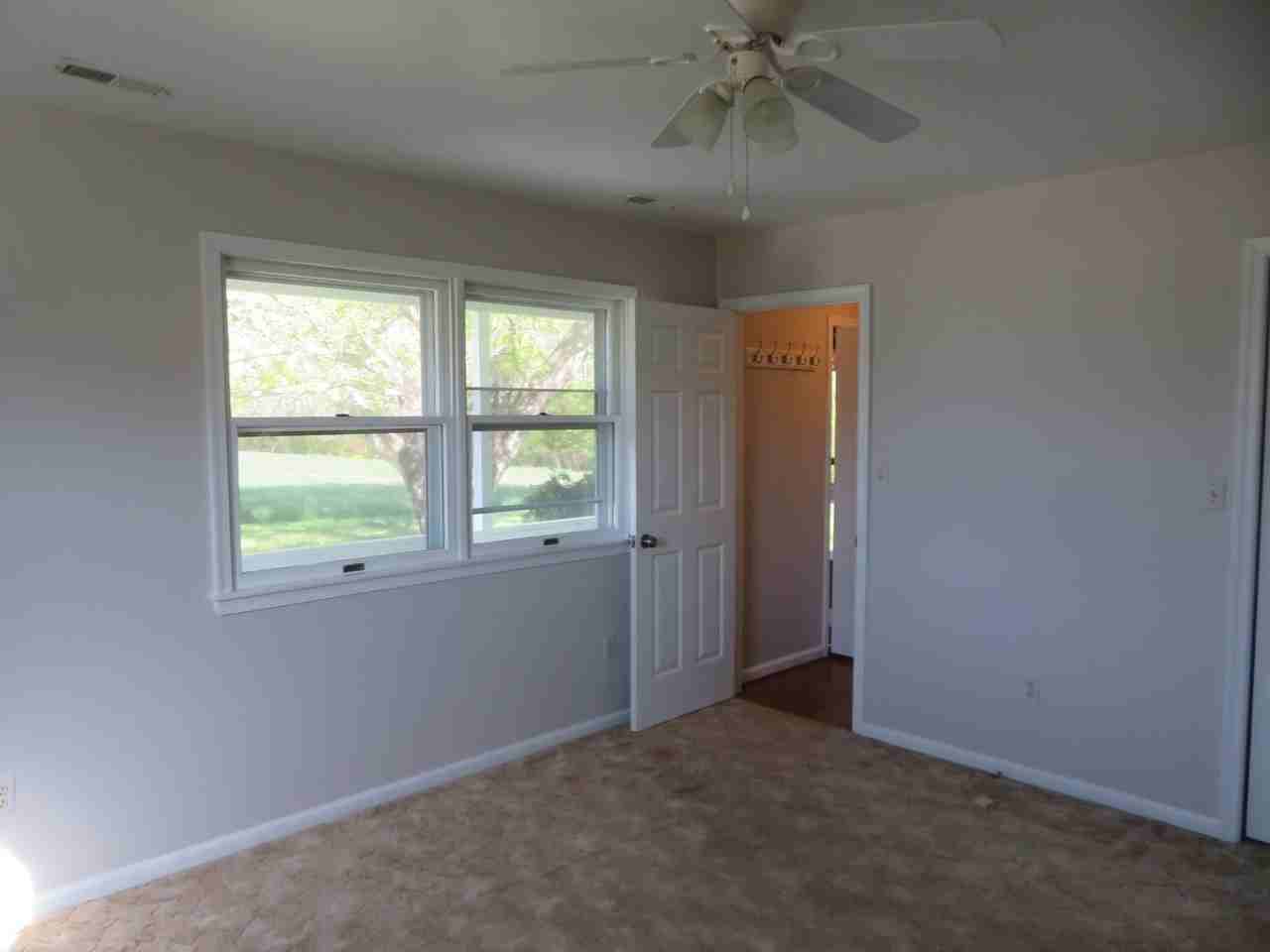 7301 Claiborne Rd - Photo 6 of 18