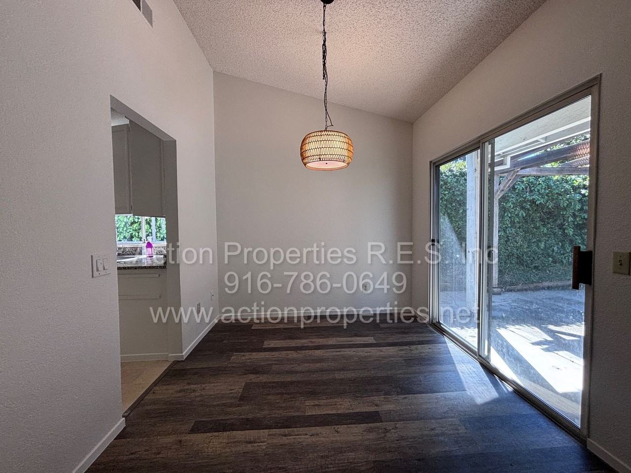 5716 Terrace Dr - Photo 5 of 20