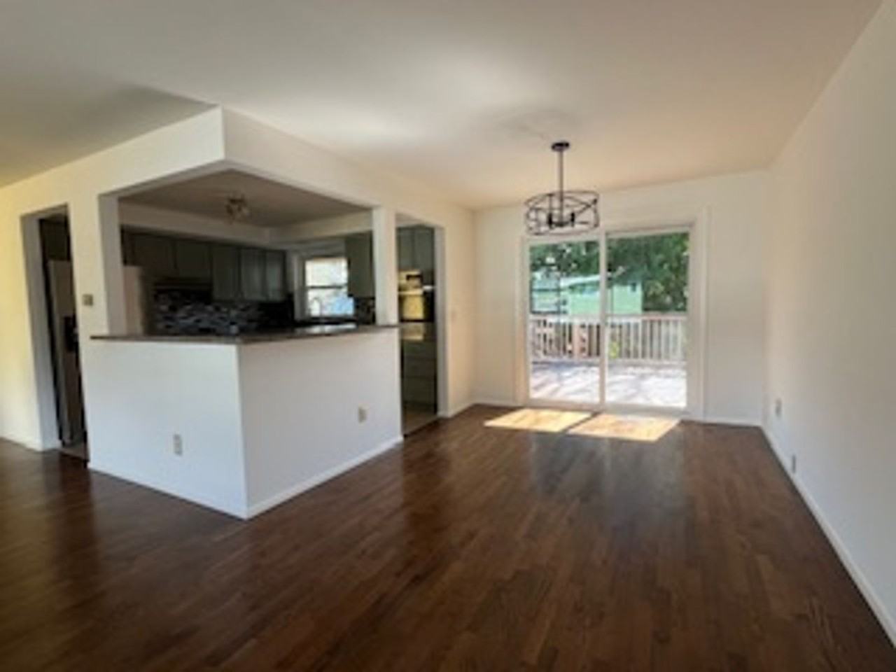 2111 N 188th St - Photo 2 of 22