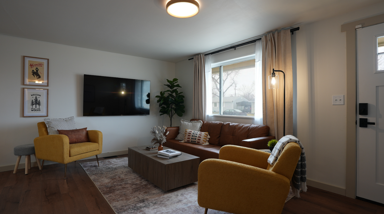 1615 Custer Ave - Photo 4 of 14