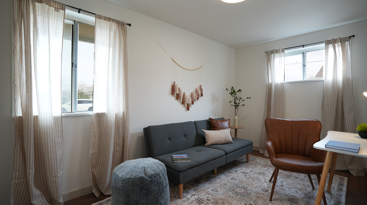 1615 Custer Ave - Photo 6 of 14