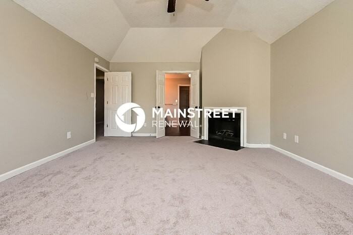 220 Eagle Way - Photo 4 of 17