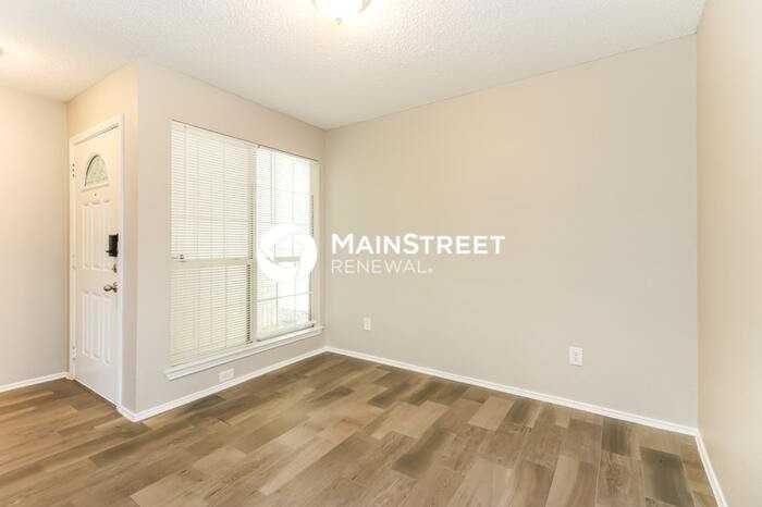 6111 Inks Lake Dr - Photo 5 of 16