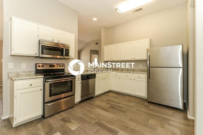 6111 Inks Lake Dr - Photo 6 of 16