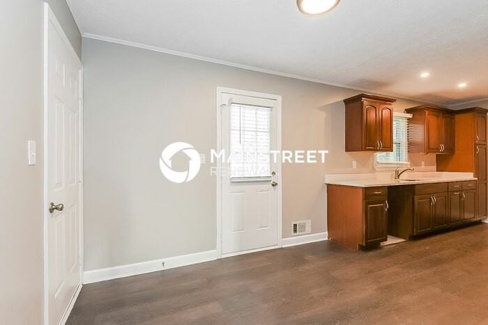 515 Morgan Springs Ct - Photo 7 of 17