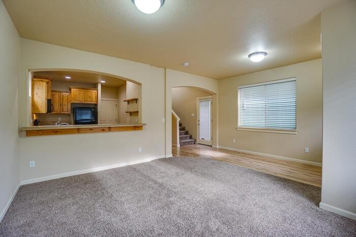 142 Nw 76th St - Photo 7 of 30