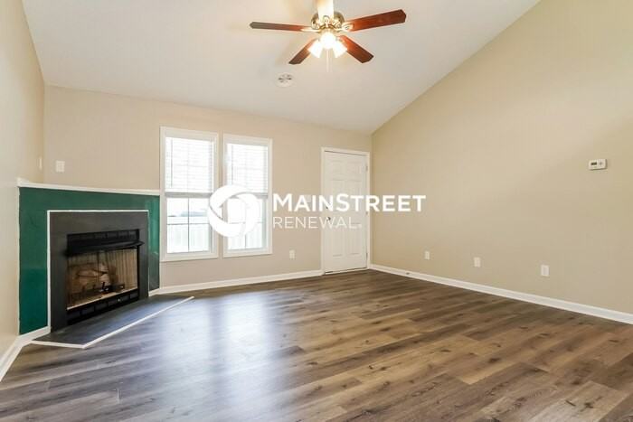 1491 Smokey Mountain Dr - Photo 3 of 16