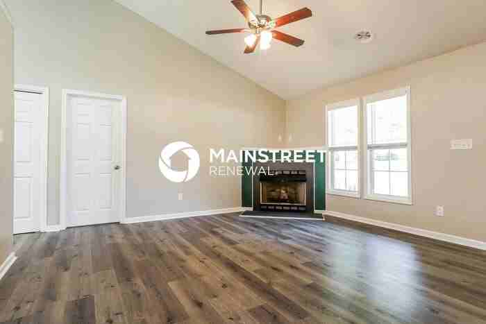 1491 Smokey Mountain Dr - Photo 4 of 16