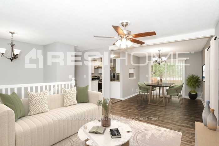 403 River Chase Dr - Photo 4 of 22