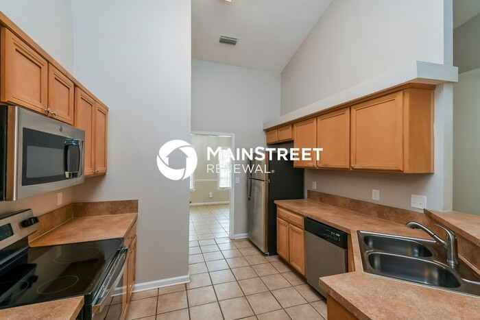 579 Charles Pinckney St - Photo 7 of 16