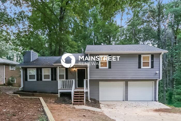 4349 Parkview Dr - Photo 2 of 18