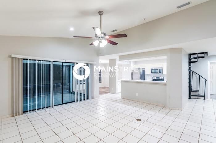 7270 Mauna Loa Blvd - Photo 7 of 17