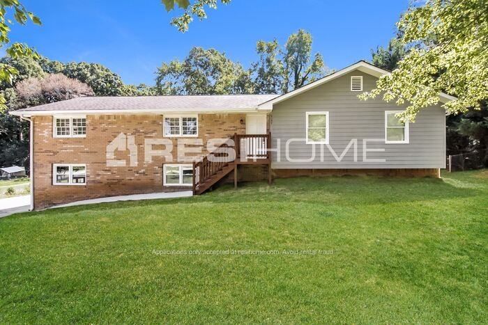 6195 Cowan Mill Rd
