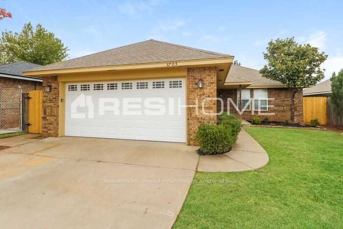 3705 Sw 44th St - Photo 3 of 23