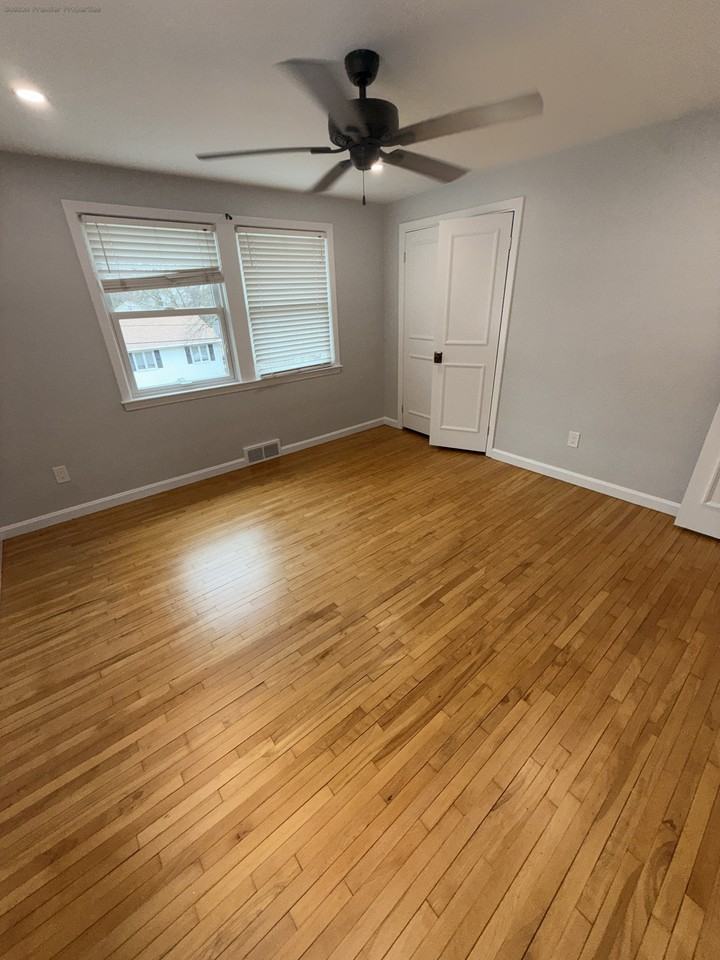 Belmont St - Photo 2 of 11