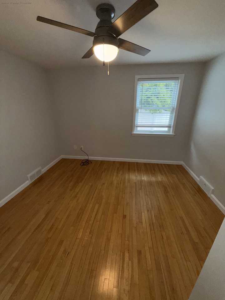 Belmont St - Photo 3 of 11