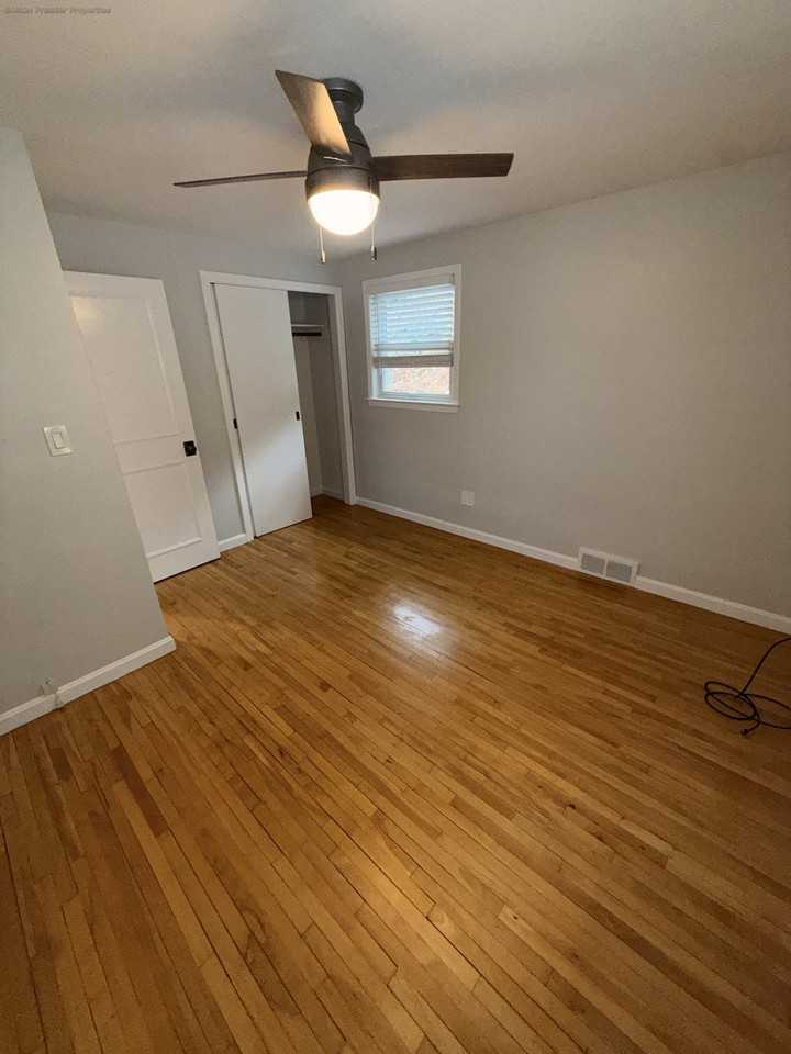 Belmont St - Photo 4 of 11