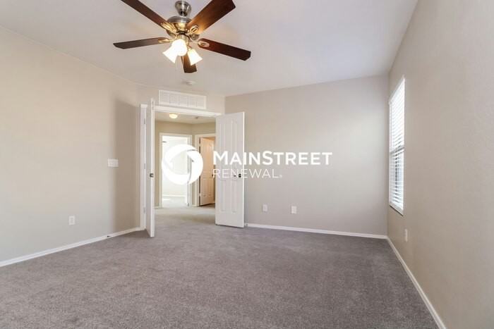 12814 W Pershing St - Photo 7 of 17