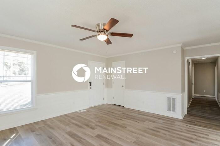 413 Cardinal Dr - Photo 6 of 16